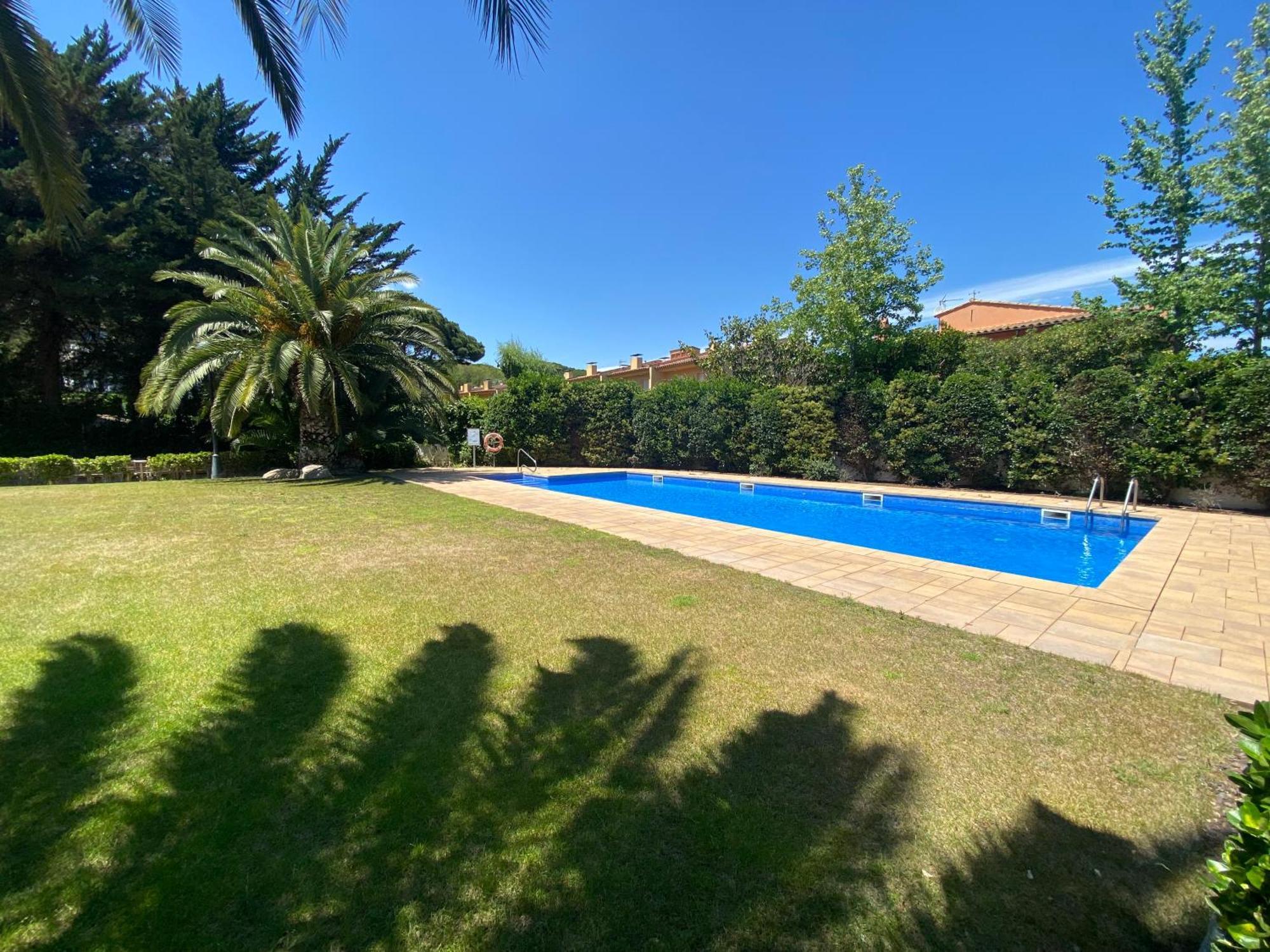 Apartament Per Parelles Reformat Amb Piscina 卡莱利亚德帕拉弗鲁赫尔 外观 照片